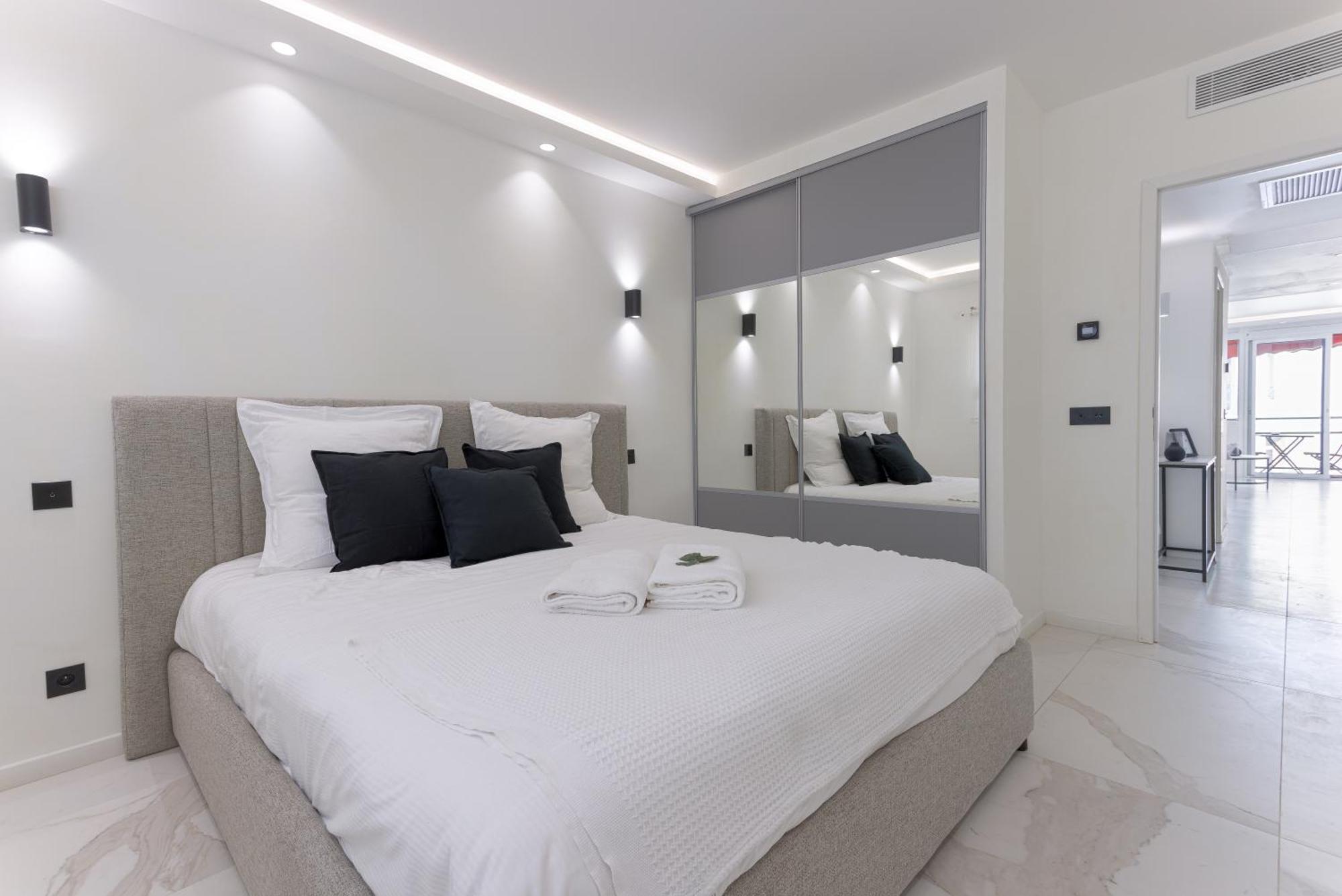 Appartement L'unique Maubourg - Next Martinez - Terrasse Cannes